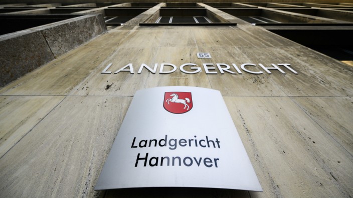 Niedersachsen: Das Landgericht Hannover sieht es als erwiesen an, dass ein Jugendlicher einen Spielkameraden in Wunstorf nahe Hannover getötet hat.