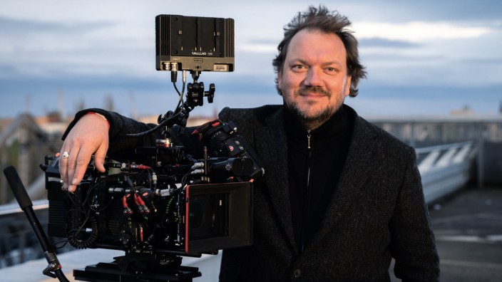Kino: Diesmal hinter der Kamera: Charly Hübner führt Regie bei seinem ersten Spielfilm.