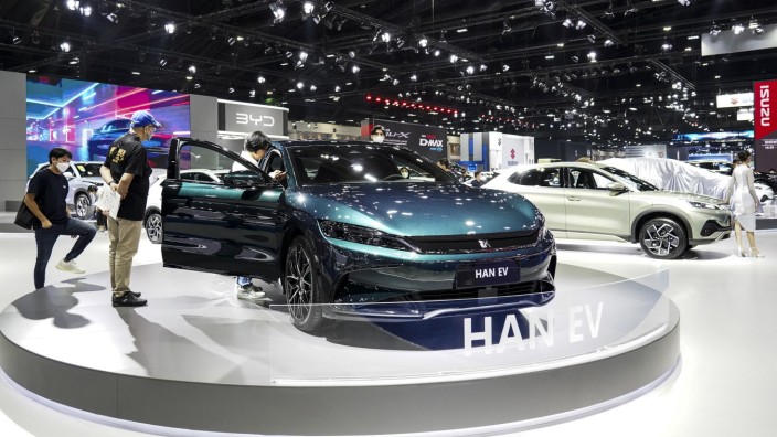 Autoindustrie: Ein E-Auto des chinesischen Herstellers BYD auf der Motorshow in Bangkok dieses Jahr.