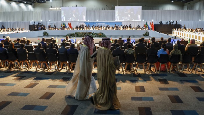 Naher und Mittlerer Osten: Anfang nächsten Jahres soll die Brics-Gruppe um sechs weitere Mitglieder erweitert werden. Darunter auch um zwei arabische Golfstaaten.
