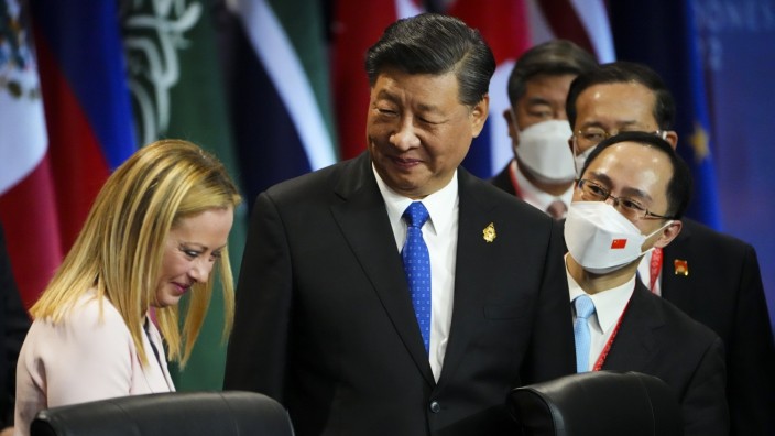 Italien: Chinas Präsident Xi Jinping im Gespräch mit Italiens Regierungschefin Giorgia Meloni, vergangenes Jahr beim G-20-Gipfel auf Bali.