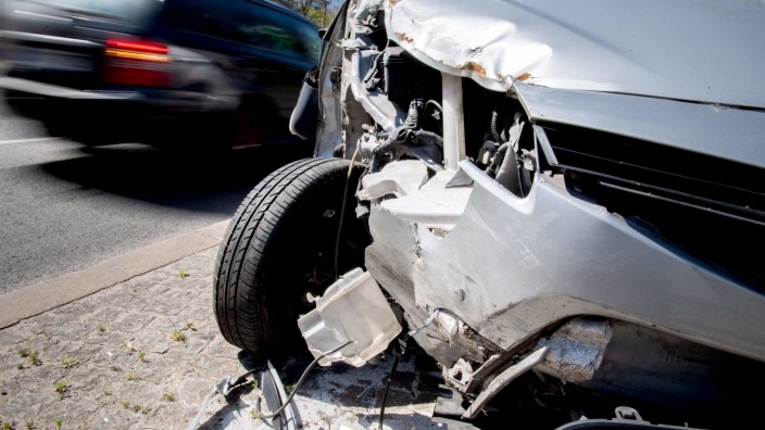 Rückversicherer: Nach den Corona-Jahren steigt die Schadenssumme für Autounfälle wieder deutlich.
