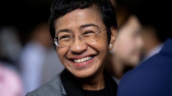 Philippinen: Erhielt 2021 für ihren Kampf um die "Wahrung der Meinungsfreiheit" den Friedensnobelpreis: die Investigativ-Journalistin Maria Ressa.