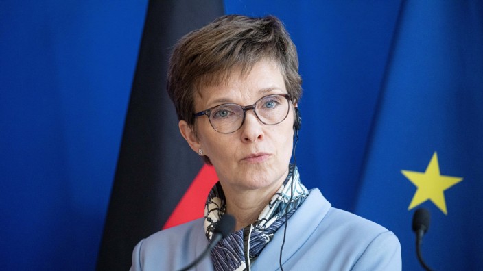 Bundesbank: Bundesbank-Vizepräsidentin Claudia Buch. Sie stellte den Finanzstabilitätsbericht in Frankfurt vor.