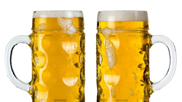 Photo  of  two  traditional  Bavarian  beer  glasses  called  Mass.  Clipping  paths  included. xkwx