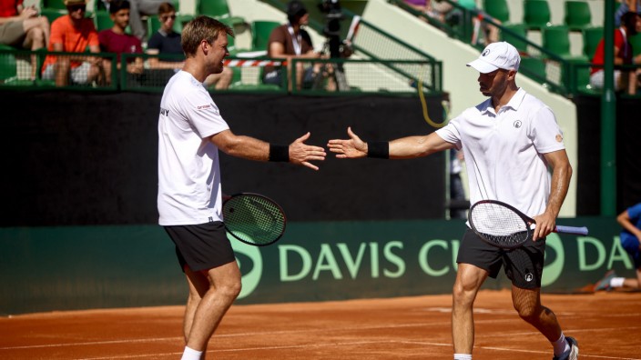 Tennis: Holten den entscheidenden dritten Punkt für Deutschland: die Doppelspieler Kevin Krawietz (links) und Tim Pütz.
