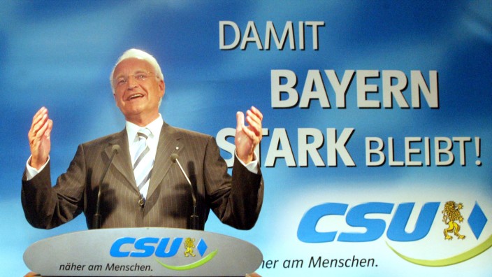 Landtagswahl in Bayern: Mit dem Slogan "Damit Bayern stark bleibt!" warb die CSU im Jahr 2003 erfolgreich um Wählerstimmen, und Ministerpräsident Edmund Stoiber durfte sich bestätigt fühlen. Doch von einem solchen Erfolg kann die Partei inzwischen nur noch träumen.