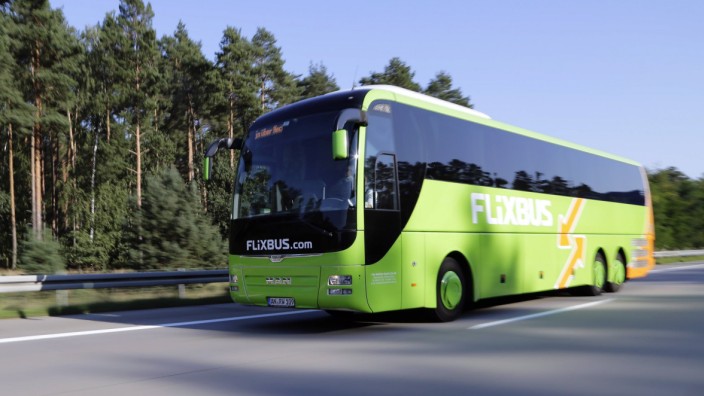 Fernbus: Flix fährt einen Rekordumsatz ein. Im Vergleich zum Vorjahreszeitraum steigert das Unternehmen den Umsatz um 54 Prozent.