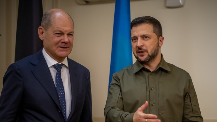 Ukraine: Und sie kooperieren doch: Kanzler OLaf Scholz und Präsident Wolodmir Selenskij