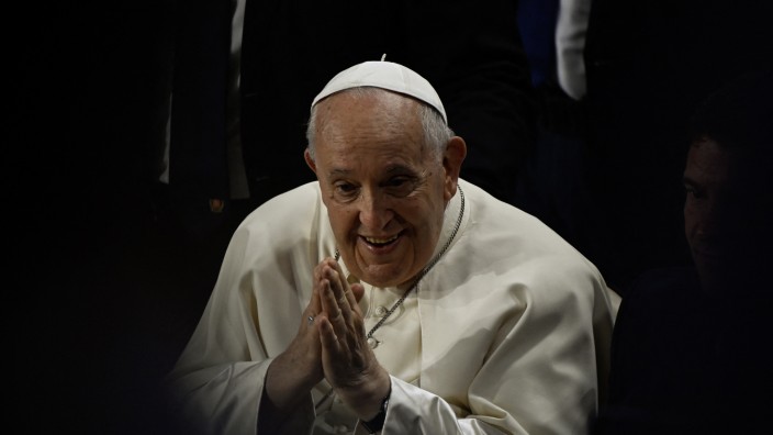 Der Papst beim Mittelmeertreffen: Wieder unterwegs, wider die "Globalisierung der Gleichgültigkeit": Papst Franziskus.