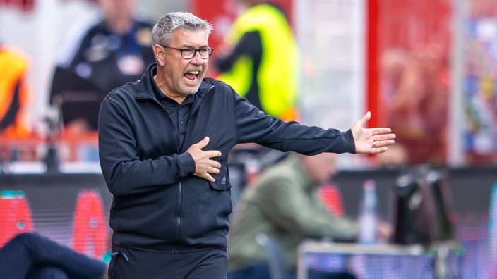Union verliert gegen Hoffenheim: "Ich darf von einem Profi schon auch erwarten, dass er auch mal zwei Spiele innerhalb von drei Tagen spielen kann": Unions Trainer Urs Fischer.