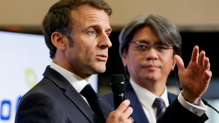 Macrons Klimaschutzplan: Der französische Präsident Emmanuel Macron besucht Dunkerque, wo ein taiwanesisches Unternehmen eine Batteriefabrik bauen soll.