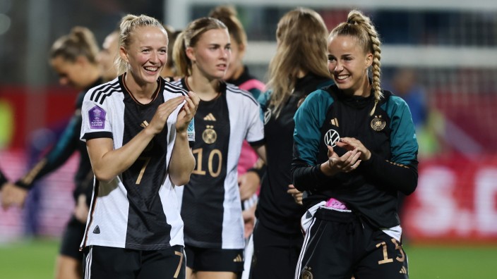 DFB-Frauen in der Nations League: Lea Schüller und Giulia Gwinn: Zwei Münchnerinnen, die maßgeblich zum 4:0 gegen Island beitrugen.