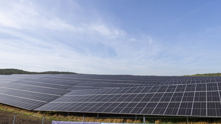 Bundorf: Die neue Anlage umfasst 232 000 Photovoltaikmodule auf einer Fläche von 125 Hektar.