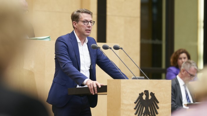 Kulturpolitik: Der erste Auftritt von Markus Blume im Bundesrat. Sein Thema: das fehlende Restitutionsgesetz.