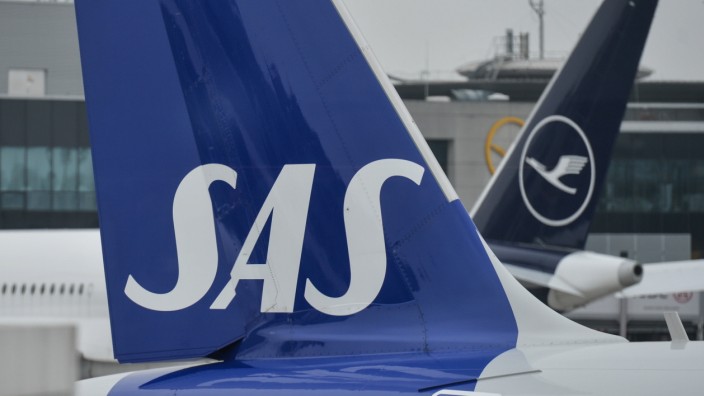 SAS Scandinavian Airlines: SAS und Lufthansa fliegen zusammen in der "Star Alliance". Aber wie lange noch?