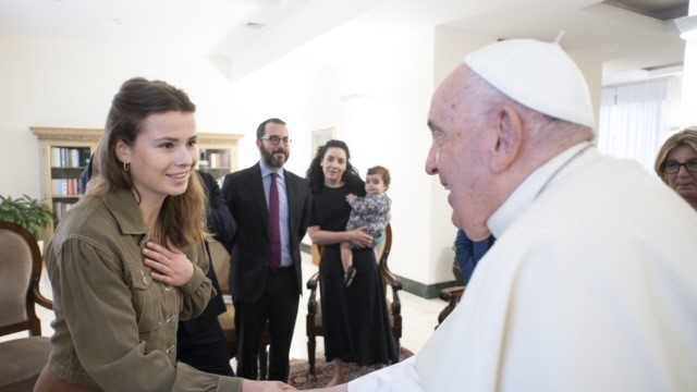 Fridays for Future: Luisa Neubauer trifft den Papst im Vatikan