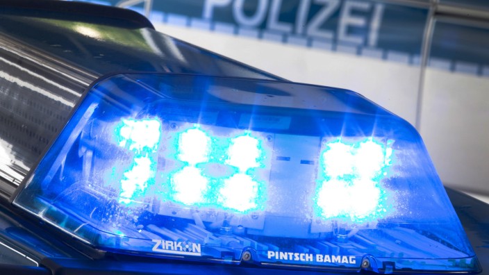 Landshut: Der genaue Unfallhergang ist laut Polizei noch unklar. Offenbar wurde das Mädchen aber frontal von einem Auto erfasst.