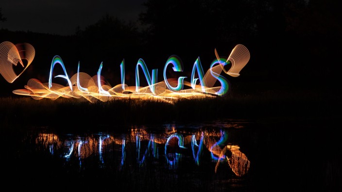 Alling: "Leuchtspuren" ist der Titel der aktuellen allingas-Ausstellung.