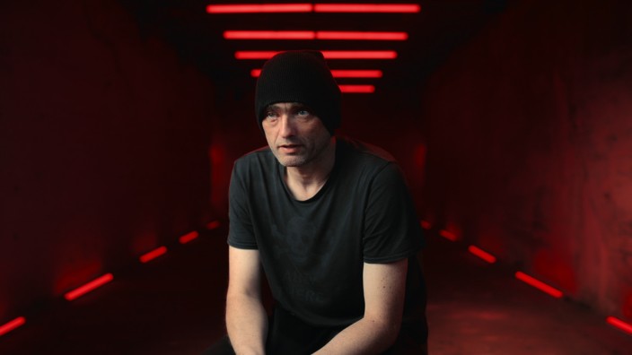 "Cyberbunker: Darknet in Deutschland" auf Netflix: Der Hacker Sven Olaf Kamphuis darf in dem Film ausführlich seine Sicht der Dinge darlegen.