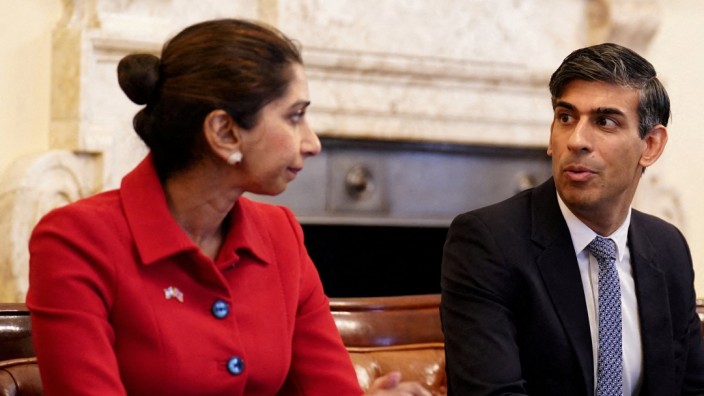 Großbritannien: Schwierige Beziehung: Innenministerin Suella Braverman und Premier Rishi Sunak.