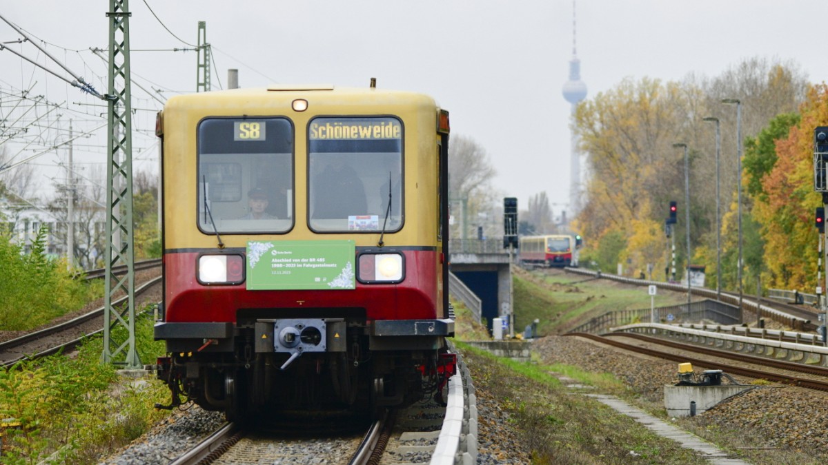 Endstation Schrottplatz: Berlin entsorgt S-Bahnen aus der DDR