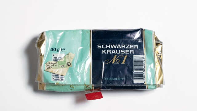 Günter Grass' Erbe: Der Tabak des Dichters aus seinem Atelier.