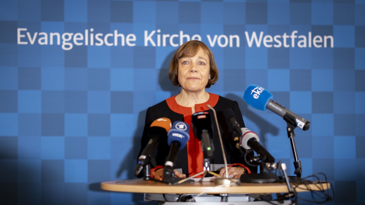 Il est normal qu’Annette Kurschus quitte son poste de présidente de l’EKD – avis