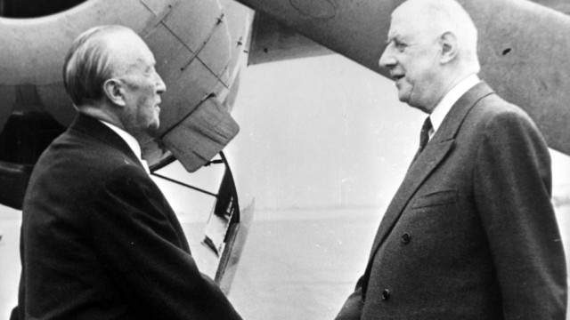 Deutsch-italienische Beziehungen: 1963 besuchte Kanzler Konrad Adenauer den französischen Präsidenten Charles de Gaulle, um den Élysée-Vertrag zu unterzeichnen.