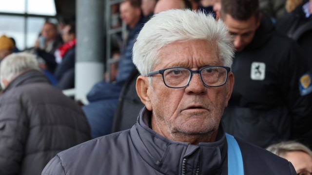 Fußball-Legende Lorant wird 75: Werner Lorant heute, Anfang November im Grünwalder Stadion.