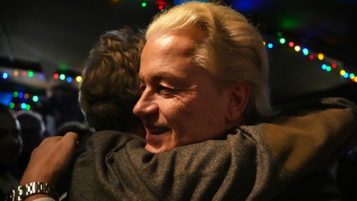 Niederlande: Geert Wilders erhält Glückwünsche nach seinem voraussichtlichen Sieg bei den Parlamentswahlen in den Niederlanden.
