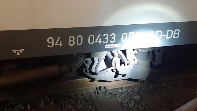 Massive Störung: Das Drehgestell der S-Bahn geriet aus unbekannter Ursache von den Schienen.