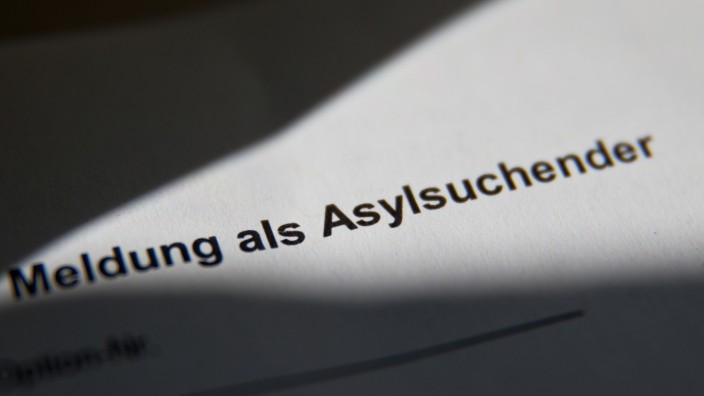 Asylverfahren: Die Anträge von Asylbewerbern sollen in Ruanda abgearbeitet werden - natürlich nach deutschen Standards, heißt es.