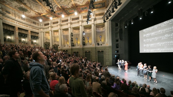 Theater: Gala zum 30. Geburtstag der Theaterakademie im Prinzregententheater.