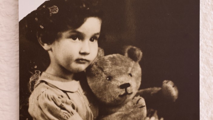 Kinder im Holocaust: Das Foto von Rosa Wurman-Wolf entstand während des Zweiten Weltkriegs in einem Kinderheim in Weezembek, Belgien. Sie überlebte den Holocaust. (Bild aus der Sammlung Yad Vashem)