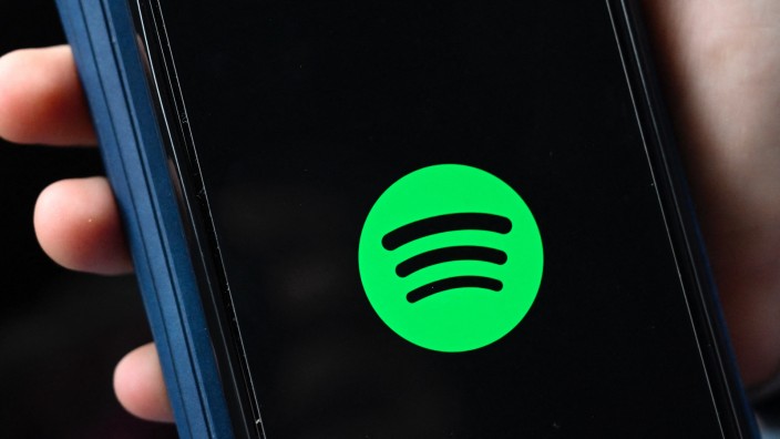 Kündigungen: Dieses Symbol dürften viele Menschen kennen: Spotify gilt als die klare Nummer eins im Musikstreaming vor Apple und Amazon.