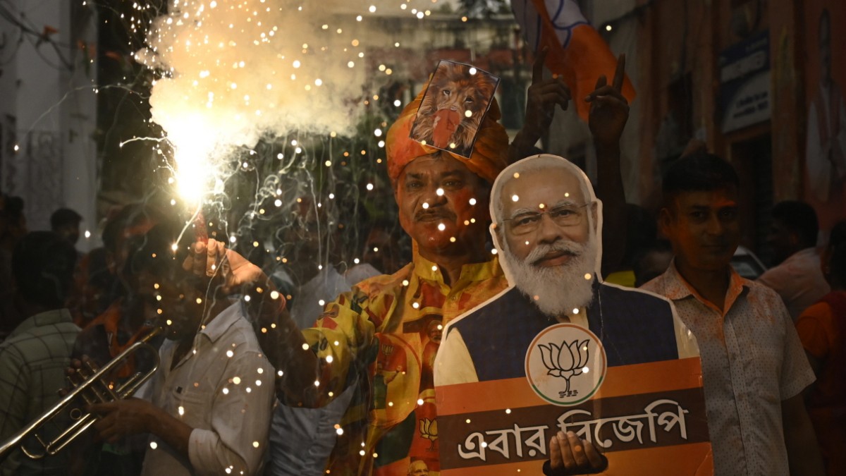 India: Premier Modi flies high – Politics