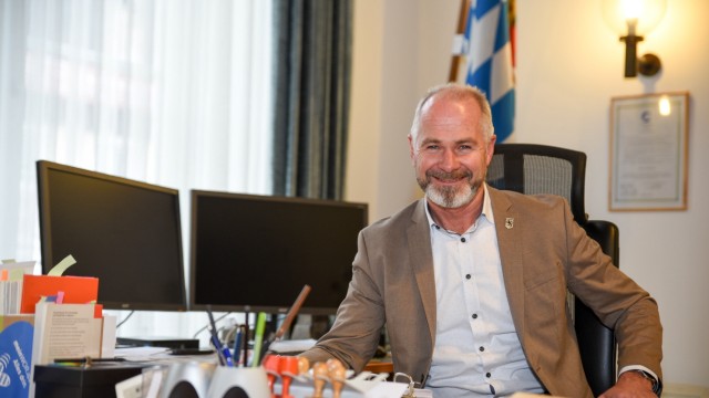 Unter Leitung von LMU und Ewo: Wolfratshausens Bürgermeister Klaus Heilinglechner hat die Klimaanpassung zur Chefsache erklärt.