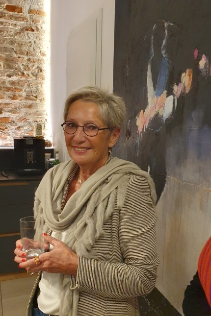 SZ-Serie: Kuriose Geschenke: Inge Schmidt ist Malerin und Bildhauerin - die naive Kunst ihres Neffen schätzt sie vor allem ob ihrer Originalität und Kreativität.