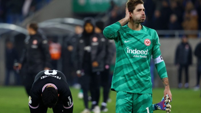 Eintracht im DFB-Pokal: Nationalkeeper Kevin Trapp und seine Frankfurter hatten es verdammt schwer in Saarbrücken - vor allem nach vorne ging kaum etwas.