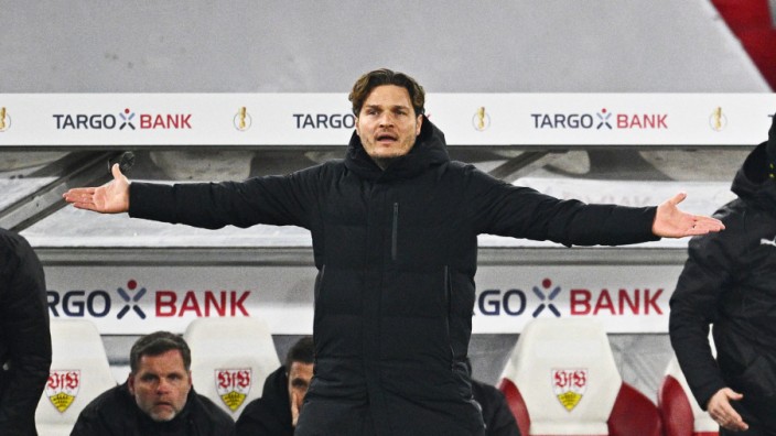 Borussia Dortmund: Edin Terzic beim Spiel in Stuttgart.