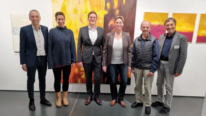 "Puchheims Puls": Sie suchen als Jury die Preisträger 2023 aus (von links): Bürgermeister Norbert Seidl, Jana Hohberger, Robert Sterner, Christine Förster-Grüber, Josef Germeier und Haimo Liebich