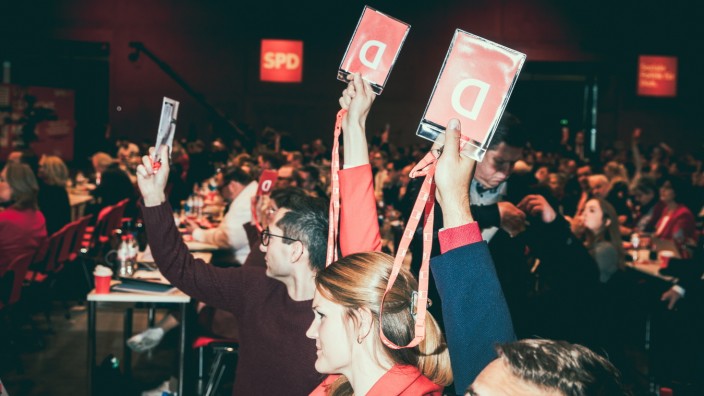 Haushaltskrise: Die SPD-Delegierten stimmen für mehr Schulden im kommenden Jahr.
