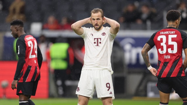 Bundesliga: Fassungslos: Harry Kane in Frankfurt.
