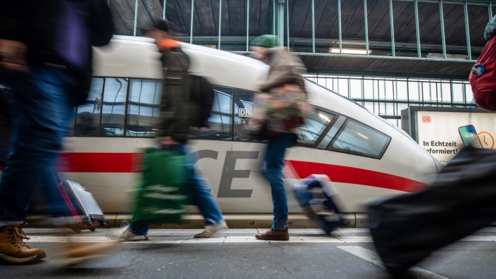 Streik im Zugverkehr: Fährt er oder fährt er nicht? Bei einem Warnstreik geht bei der Bahn oft gar nichts mehr.