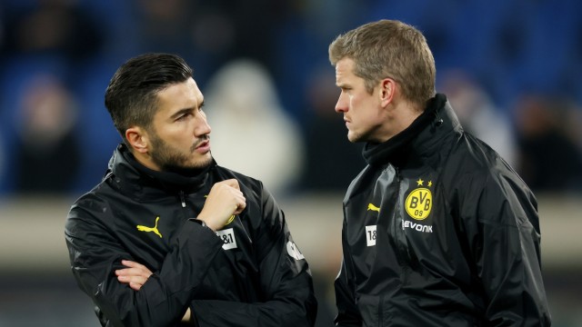 Dortmund wins in Darmstadt: They sat on the BVB bench as assistants for the first time: the two ex-professionals Nuri Sahin (left) and Sven Bender.
