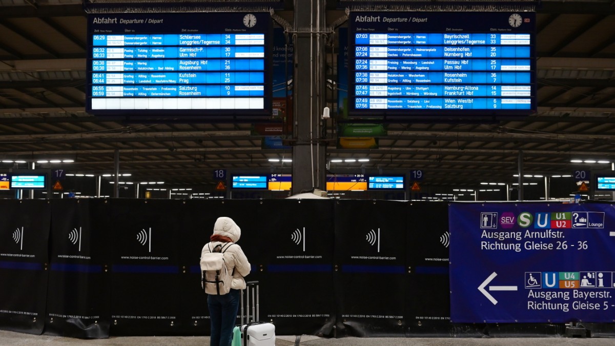 Deutsche Bahn Strike Causes Severe Disruption to Rail Traffic in Greater Munich Area