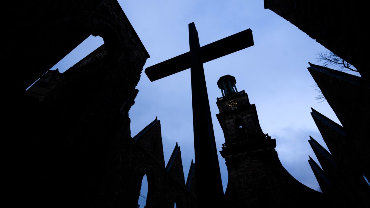 En direct : Une étude parle d’au moins 2 200 victimes d’abus dans l’Église protestante – politique