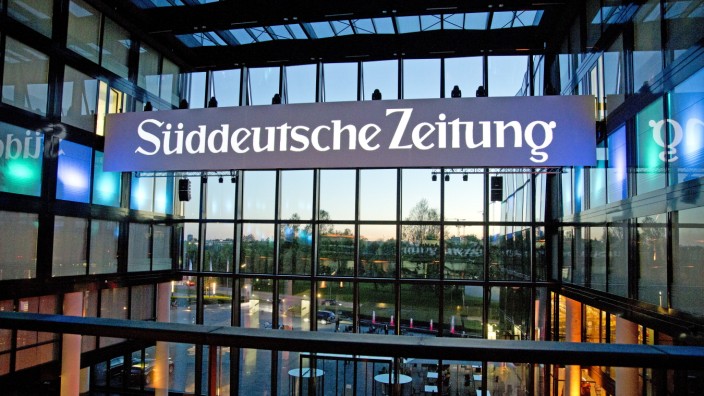 In eigener Sache: Das Foyer des Süddeutschen Verlags in München beim "Abend im Mai" der Süddeutschen Zeitung.