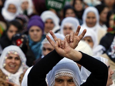 Kurdische Frauen demonstrieren in Istanbul;Reuters
